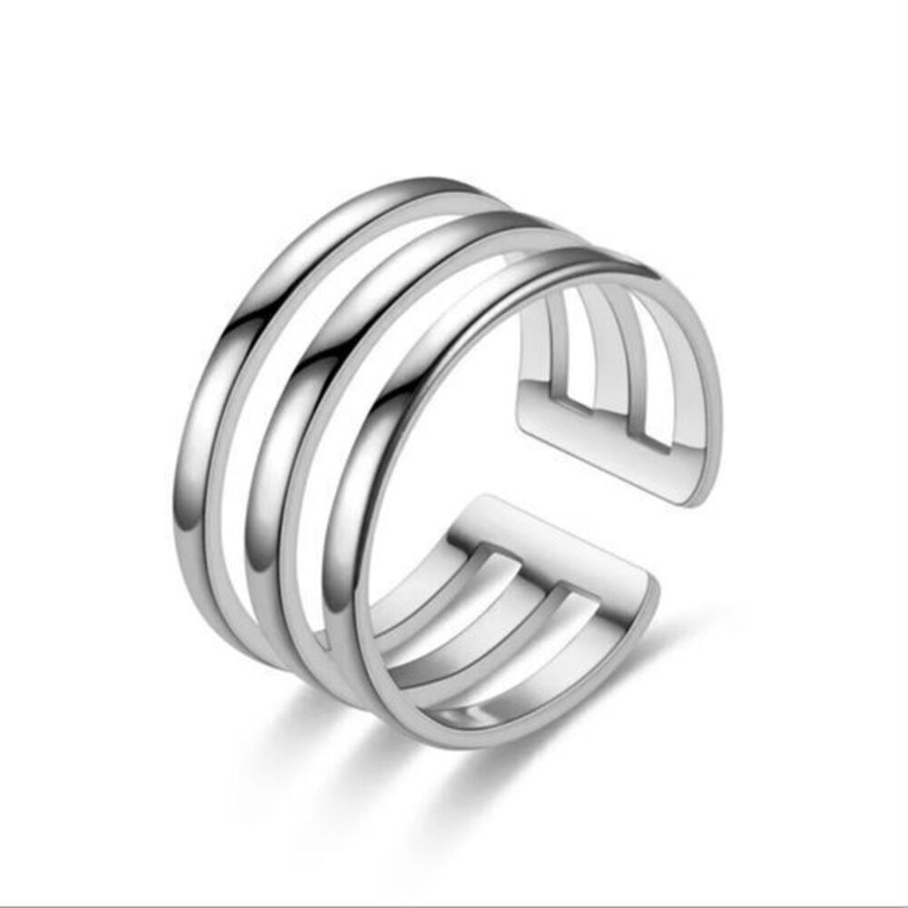 Adjustable Titanium Steel Hollow Ring (Silver Tone)
